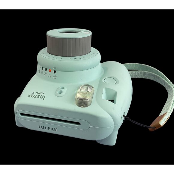 Fujifilm Instax Mini 9 Instant Film Camera Light Blue - Picture 3 of 14